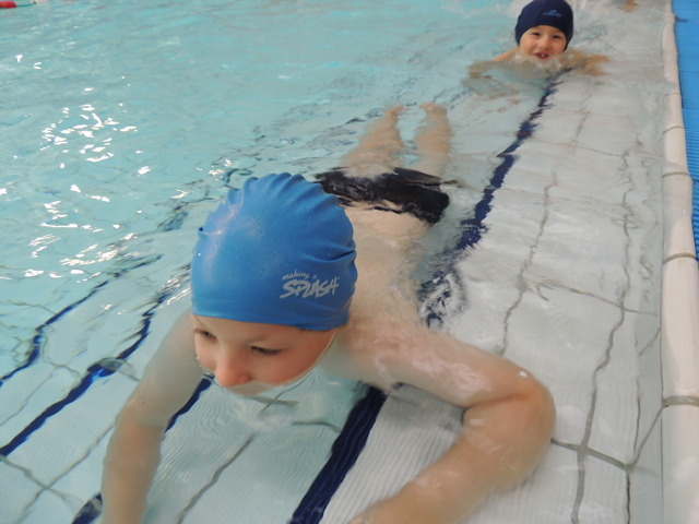 a_la_piscine__6_.jpg
